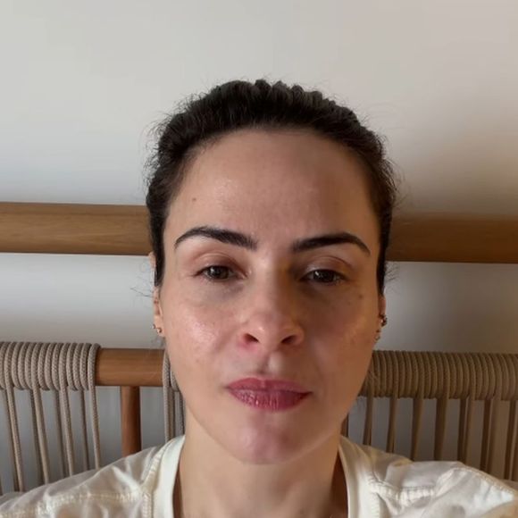 Abalada, Ana Paula Renault emocionou os seguidores ao falar sobre a morte do pai