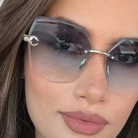 Antes e depois da mulher de Amado Batista: Calita Franciele revela fotos antes da fama e relata 'susto'. 'Esqueci o tanto que era feia'