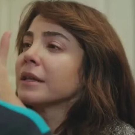 HOJE em 'Força de Mulher' (23 de junho): Ajuda inesperada e perigosa de criminoso faz Ceyda receber o maior presente de sua vida