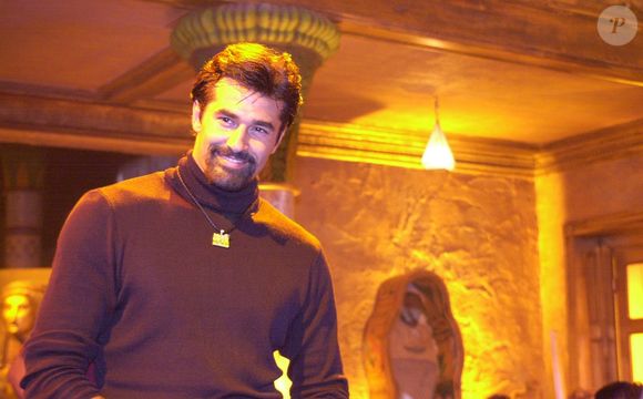 Luciano Szafir sobre o sucesso de seu personagem, Zein, em 'O Clone': “Ficou um clima ruim. Não era esperado que isso acontecesse com o personagem. Todo mundo tinha que torcer pro Murilo com a Giovanna.”