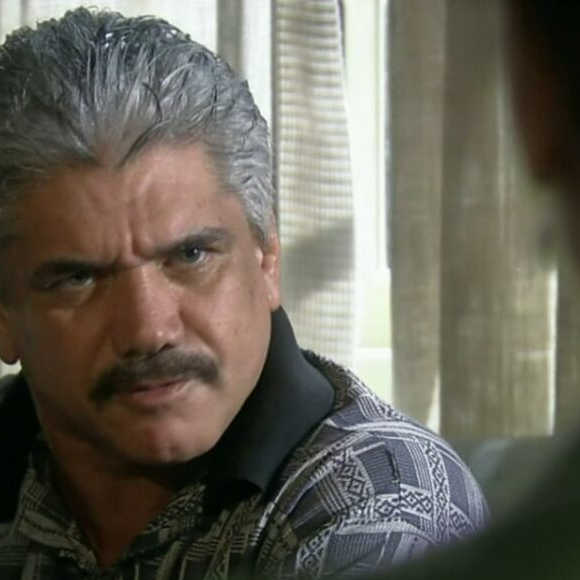 Antes da fama na TV, Jackson Antunes enfrentou dificuldades e chegou a dormir na rua ao tentar construir carreira como ator