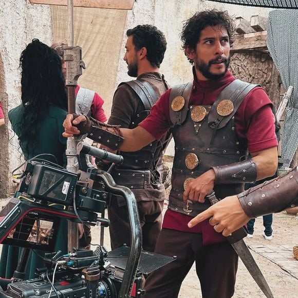 Shia atuou na série ‘Reis’, da Record TV