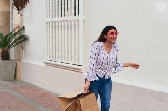 Uma dessas tarefas é tão comum quanto voltar para casa do supermercado carregando sacolas de compras.