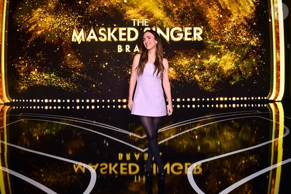 Tatá Werneck revelou que, antes de ir ao ar, Ana Flor assiste aos programas para certificar de que nenhuma piada preconceituosa passe na edição final