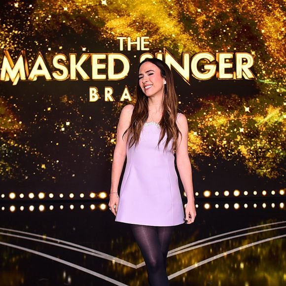 Tatá Werneck revelou que, antes de ir ao ar, Ana Flor assiste aos programas para certificar de que nenhuma piada preconceituosa passe na edição final