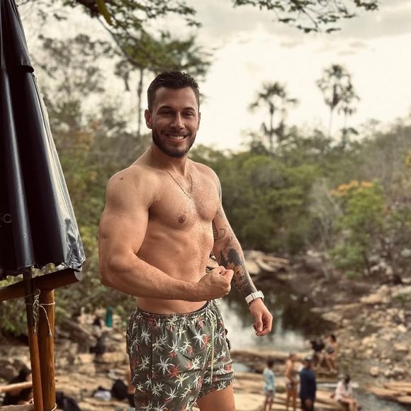 João Gustavo: ‘Passando aqui pra pedir pra vocês pararem de fazer esses comentários maldosos com a minha mãe. É um momento muito difícil’