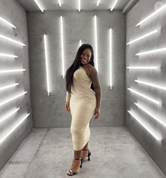 "Você acha mesmo que a Jordana vai trocar de cadeira com alguém? Não, porque a Jordana já conseguiu tudo o que ela queria e precisava. Agora, é só melhorar e lapidar esse diamante que ela é", disparou