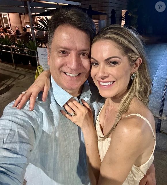 Jornalista da Globo, Jacqueline Brazil namora o narrador Luiz Carlos Jr., do SporTV.