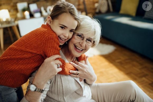 Em contraste com uma cultura onde tudo parece projetado para produção em massa e rápida substituição, a Nonna Maxxing defende o valor de coisas que duram, podem ser consertadas e podem ser transmitidas de geração em geração.