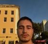 Aos 34 anos, Danilo Mesquita acumula trabalhos na TV, no cinema e no streaming e agora volta aos holofotes por possível romance com Anitta