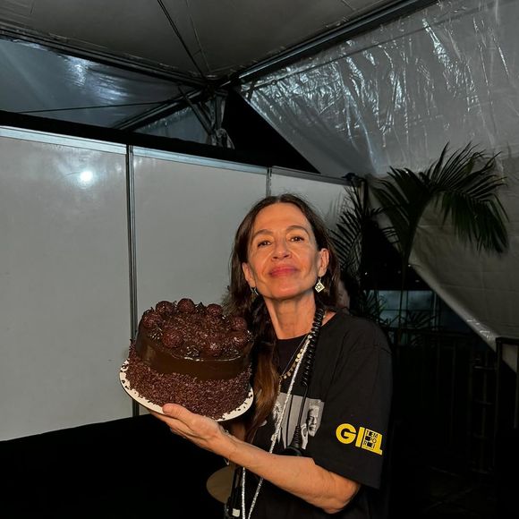 Flora Gil foi uma das primeiras a perceber o tino empresarial de Marina Morena e a colocou ainda muito jovem para trabalhar. ‘Foi uma verdadeira escola’, disse a filha do coração