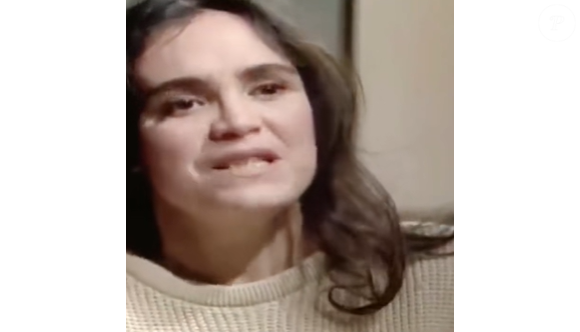 Em 'Vale Tudo' de 1988, Raquel (Regina Duarte) desmascarou Maria de Fátima (Bella Campos) após descobrir farsa dos dólares