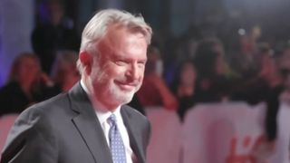 Ator de 'Jurassic Park', Sam Neill morre aos 78 anos: 'Perda repetina', lamenta família; entenda tratamento raro do famoso contra câncer no sangue