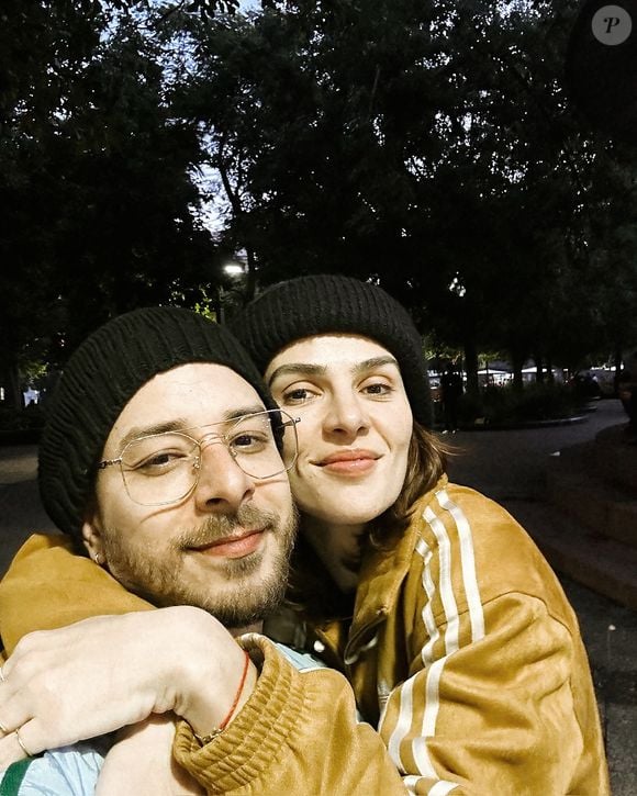 "É uma síndrome que afeta os rins, é muito sério se não tratada. O tratamento é muito intenso, com remédios bem fortes", disse Junior Lima na ocasião