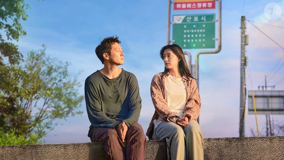 'Meu Diário para a Liberdade': três irmãos tentam romper com uma vida estagnada enquanto lidam com desejos não ditos e mudanças sutis no cotidiano