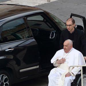 Papa Francisco participou da Santa Missa, neste domingo, 23 de fevereiro de 2025, no quarto do hospital