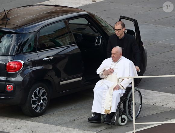 Papa Francisco participou da Santa Missa, neste domingo, 23 de fevereiro de 2025, no quarto do hospital