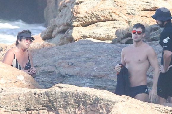 Rafa Vitti exibiu corpo sarado na praia