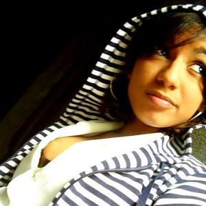 Até a Anitta já teve aquela fase de fotos estranhas com câmeras digitais