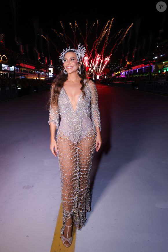 Ivete Sangalo diz que faz o tratamento para ficar “mais bonita do que já é”