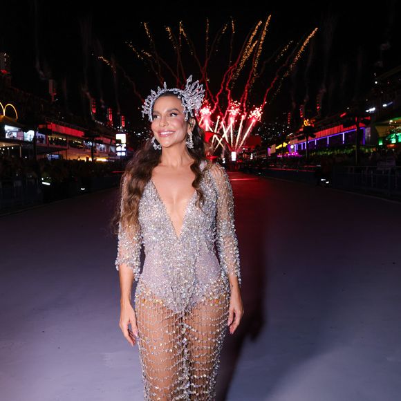 Ivete Sangalo diz que faz o tratamento para ficar “mais bonita do que já é”