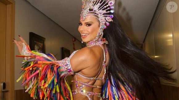 Viviane Araújo é atriz e rainha de bateria do Salgueiro