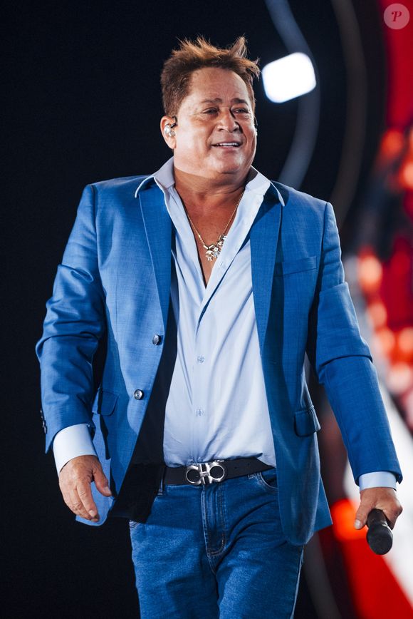 Leonardo teria ficado chateado, pois, segundo ele, a TV Globo não deu a mesma visibilidade à resolução da polêmica