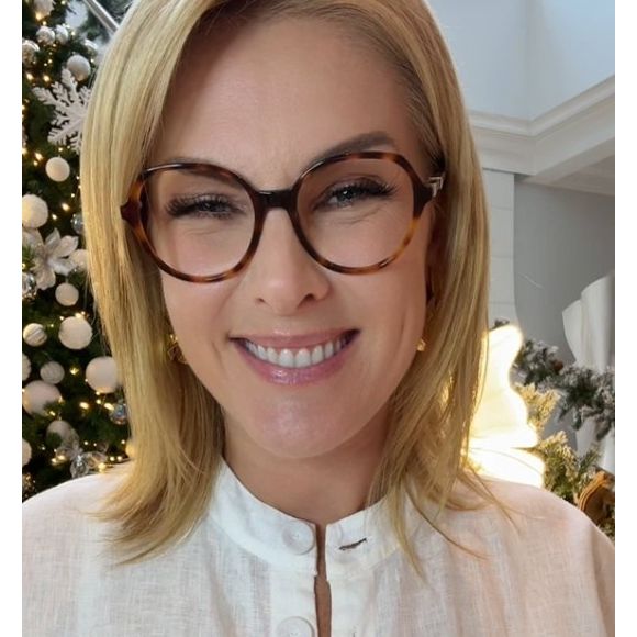 Ana Hickmann não cita os problemas, mas é sabido que ela vive um longo imbróglio judicial com o ex-marido, Alexandre Correa