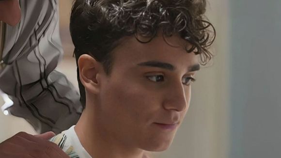 Qual é o final de Guto em 'Garota do Momento'? Filho de Anita decide entre amor à distância e independência longe de Vinícius