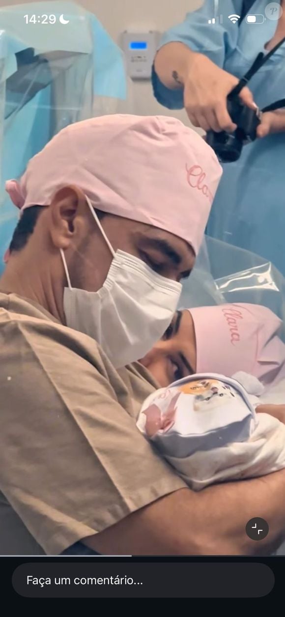 No aniversário de 1 ano da filha Clara, Graciele Lacerda emocionou seguidores ao falar sobre a maternidade e o caminho percorrido até engravidar. Casada com Zezé Di Camargo, ela relembrou as dificuldades enfrentadas antes da chegada da bebê, nascida no Natal de 2024