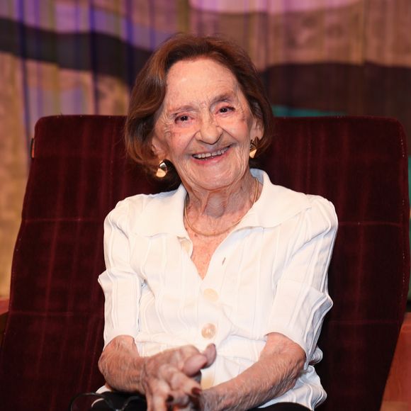 Laura Cardoso está na televisão desde 1950 e já passou por Globo, Band, Record, Cultura, TV Tupi, TV Rio e Excelsior