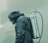 Minissérie 'Chernobyl' reconstrói o maior desastre nuclear da história, expondo falhas humanas, decisões políticas e as consequências devastadoras da explosão na usina soviética