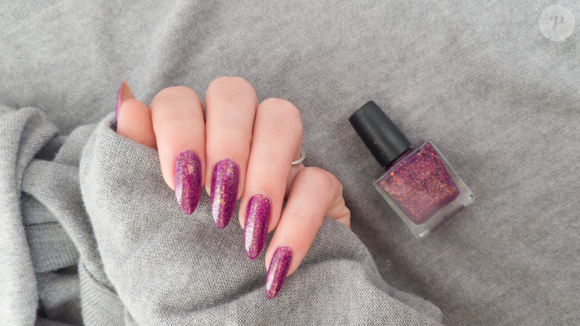 Unhas bem feitas e limpas passam um ar sofisticado e elegante; ter a esmaltação descascando passa uma imagem completamente oposta.