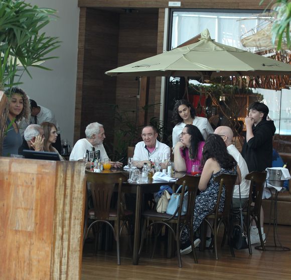 Renato Aragão negou exclusão à filha mais velha, Juliana Aragão, por conta de orientação sexual da motorista