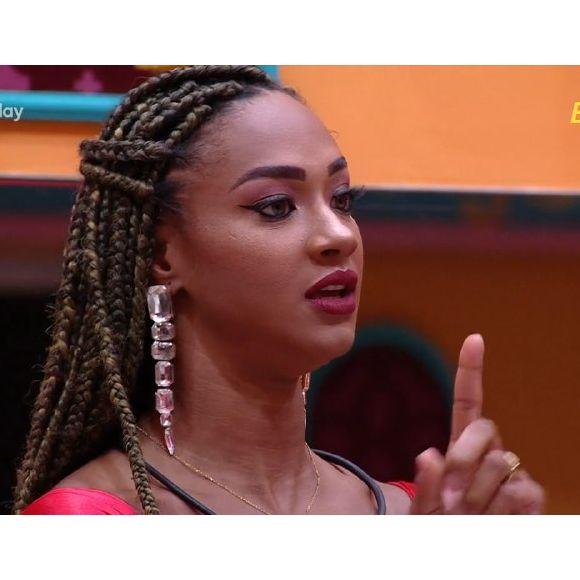 'BBB 25': Ana Maria Braga disparou sobre postura de Aline: 'O sentimento é dela e a gente tem que respeitar isso. O problema é dela.', afirmou.
