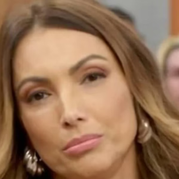 Ela já recebeu alta e está se recuperando em casa, com planos de retornar à apresentação do programa "Encontro" na próxima segunda-feira, 26 de maio.