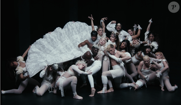 Lady Gaga pediu para atrasar a transmissão do espetáculo