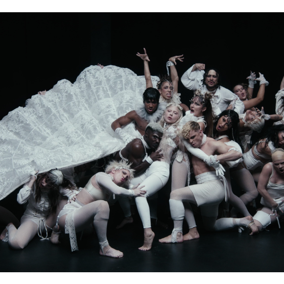 Lady Gaga pediu para atrasar a transmissão do espetáculo