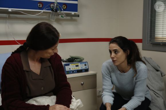 Mãe de Zeynep, Gonul não passa bem, é levada para o hospital, mas foge do local no capítulo da novela 'Mãe' de 5 de novembro de 2025, quarta-feira