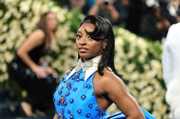 Fora dos ginásios, Simone Biles também se destaca no mercado publicitário, com contratos que ajudaram a construir sua fortuna milionária