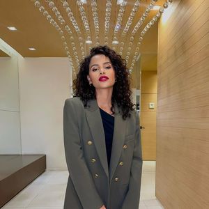 Gleici, com a aparência bastante diferente, demorou a acostumar os fãs com a rinoplastia