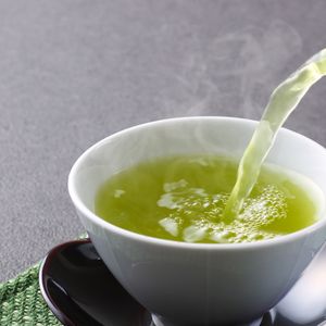 De acordo com o especialista, a hora ideal para consumir o chá verde é antes da refeição