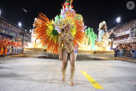 Carnaval 2026: confusão marca bastidores da Acadêmicos de Niterói após musa relatar ofensas e quase agressão, segundo o Portal LeoDias