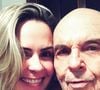 Pai de Ana Paula Renault está bem: Gerardo Henrique Machado, aos 96 anos, teria tido infecção urinária