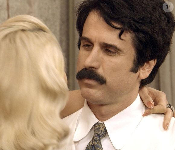 Ernesto (Eriberto Leão) ressuscita do mundo dos mortos em 'Êta Mundo Melhor!'