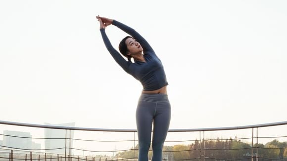 Este é o exercício de Pilates perfeito para trabalhar os abdominais: pode ser feito em casa e tudo o que você precisa é de um colchonete