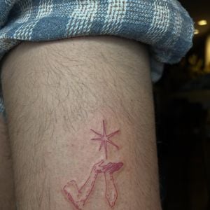 Marido de Sasha, João Lucas também se tatuou