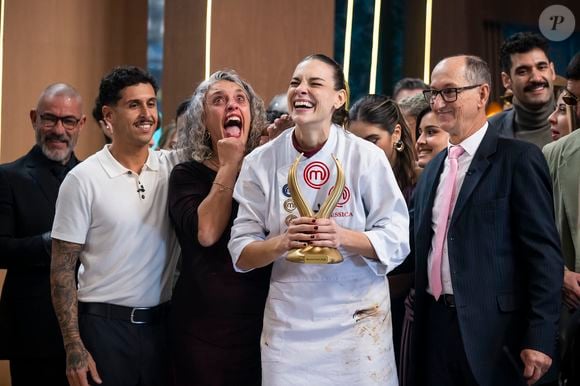 Jéssica é a campeã do MasterChef Brasil 2026 após superar Carla na final da 13ª temporada do reality da Band