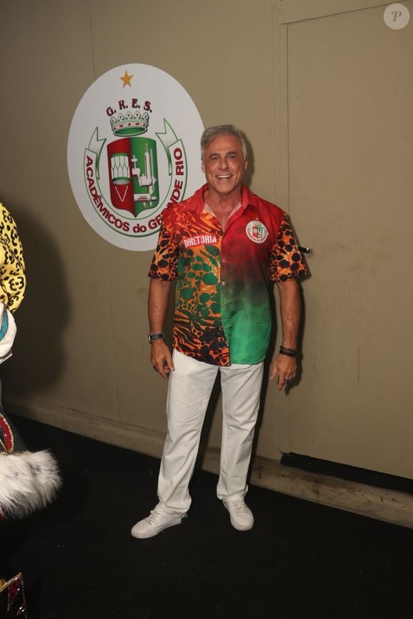 Oscar Magrini processou a prefeitura da cidade de São Vicente por uso indevido de sua imagem no carnê do IPTU em 2015
