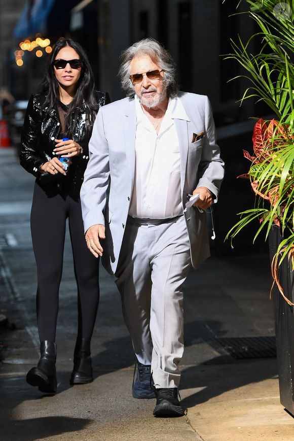 Al Pacino é 53 anos mais velho que Noor Alfallah